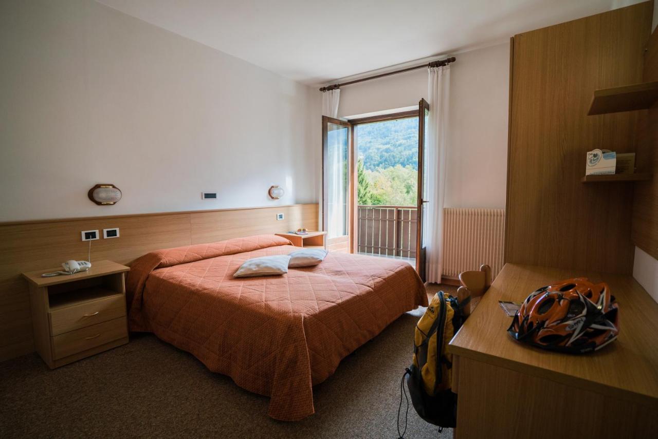 Hotel Rio Кадерцоне Экстерьер фото