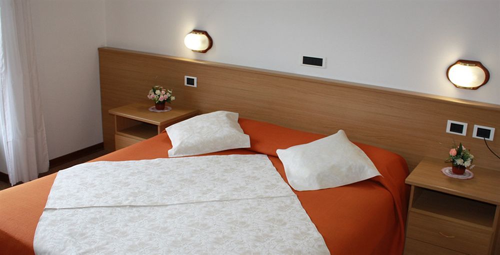 Hotel Rio Кадерцоне Экстерьер фото
